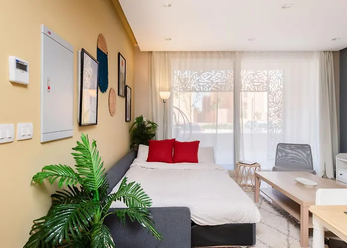 Apartment Exotic 1bdr W Outdoor Terrace Pool & Access *