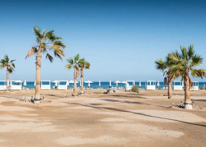 Exotic 1bdr W Outdoor Terrace Pool & Access Hurghada